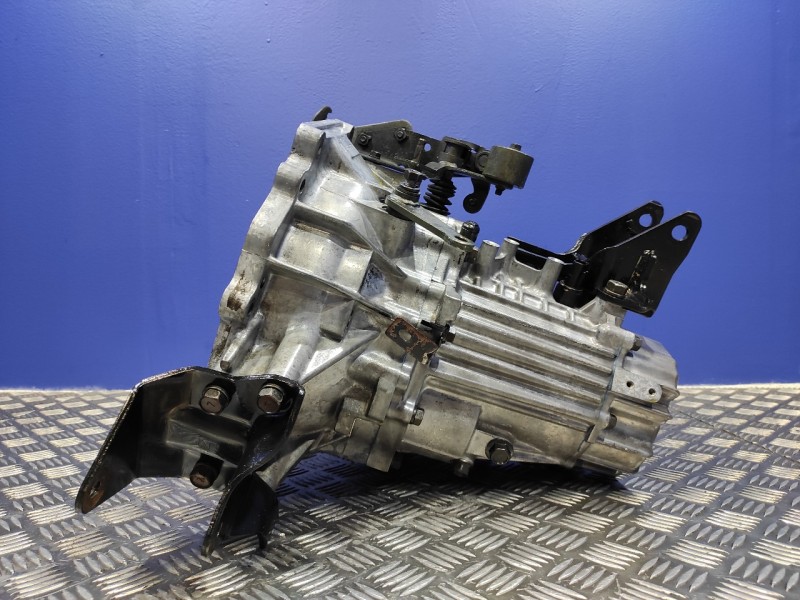 Recambio de caja cambios para hyundai matrix (fc) 1.5 crdi cat referencia OEM IAM J21973  