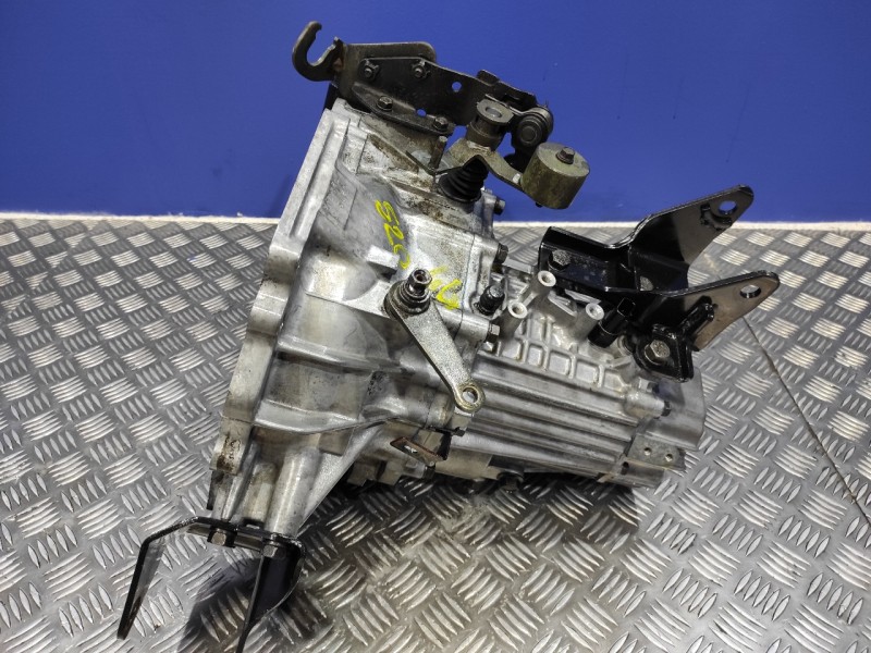 Recambio de caja cambios para hyundai matrix (fc) 1.5 crdi cat referencia OEM IAM J21973  