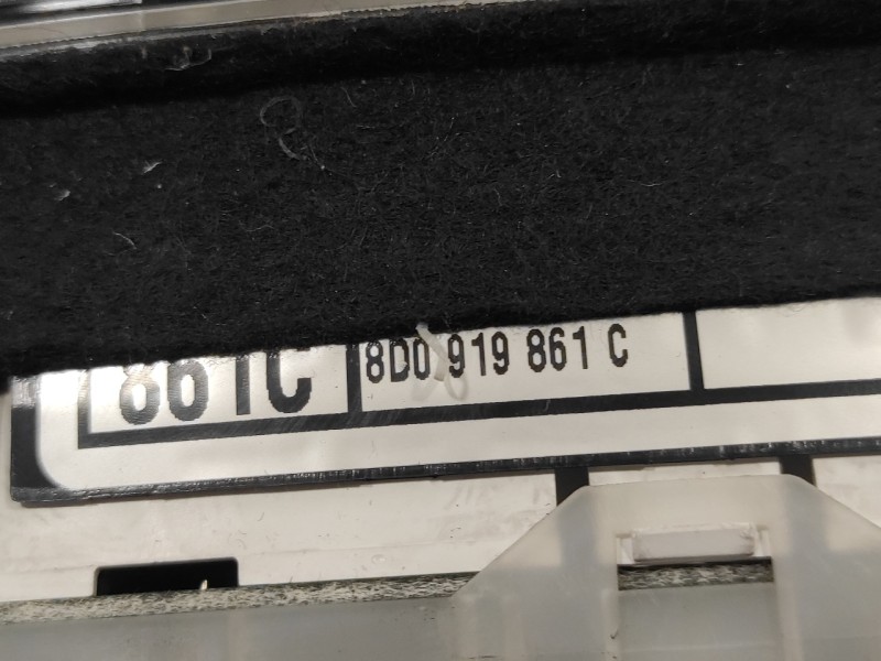 Recambio de cuadro instrumentos para audi a4 berlina (b5) 1.8 20v referencia OEM IAM 8D0919861C  11000888002