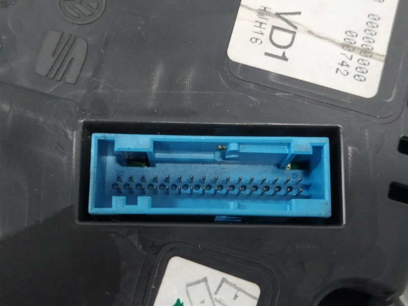 Recambio de cuadro instrumentos para seat toledo (kg3) 1.6 tdi referencia OEM IAM 6JA920800A A2C32534200 A2C31746400