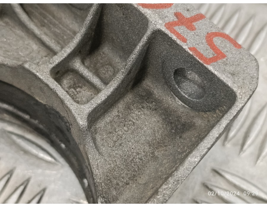 Recambio de soporte motor para iveco daily pr einzelkabine 35 c... radstand 3750 referencia OEM IAM 504090981  