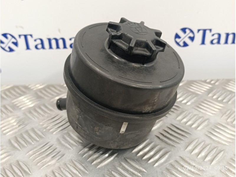 Recambio de deposito servodirección para iveco daily pr einzelkabine 35 c... radstand 3750 referencia OEM IAM   