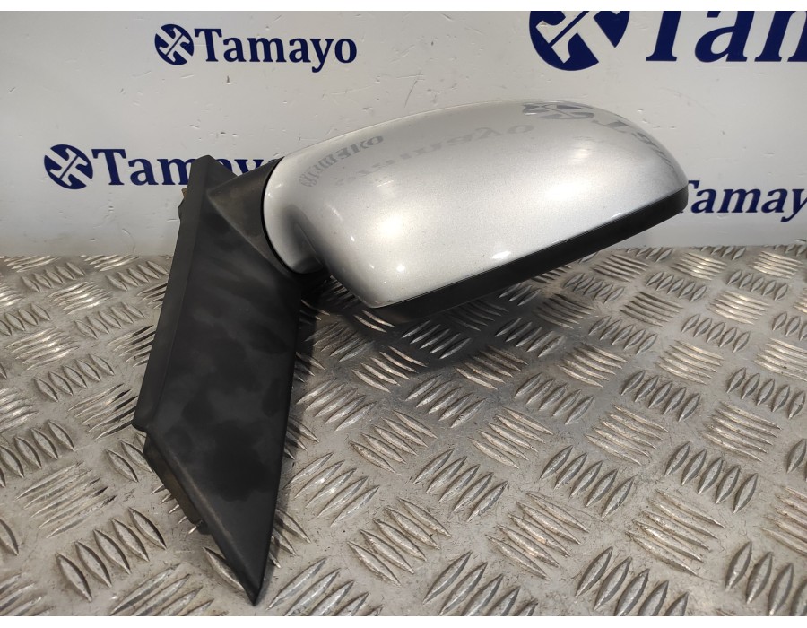 Recambio de retrovisor derecho para opel astra j lim. 1.6 16v cat referencia OEM IAM 13302752  13308358