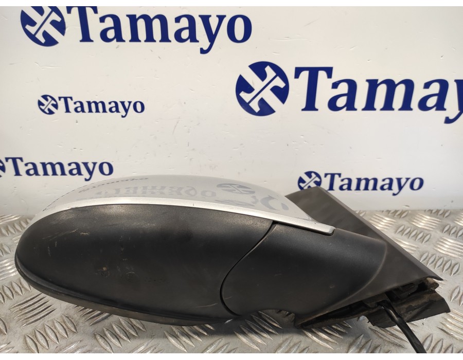 Recambio de retrovisor derecho para opel astra j lim. 1.6 16v cat referencia OEM IAM 13302752  13308358