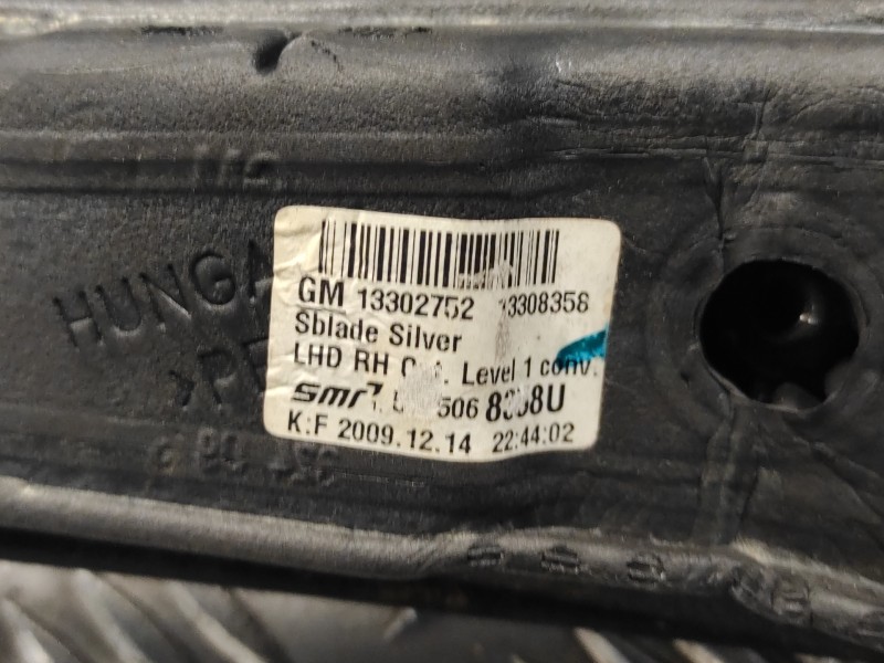 Recambio de retrovisor derecho para opel astra j lim. 1.6 16v cat referencia OEM IAM 13302752  13308358