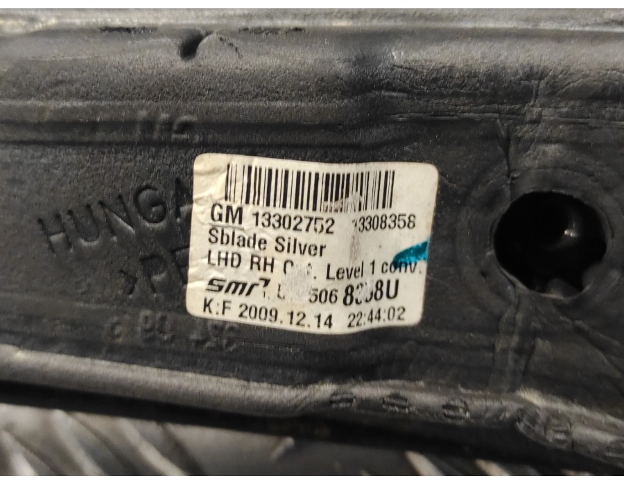 Recambio de retrovisor derecho para opel astra j lim. 1.6 16v cat referencia OEM IAM 13302752  13308358