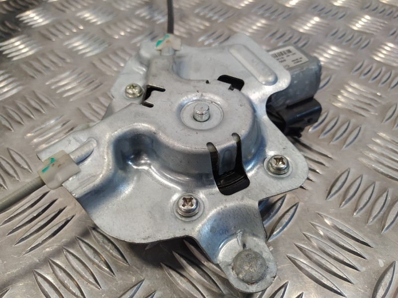 Recambio de elevalunas delantero derecho para ssangyong tivoli premium 4x2 referencia OEM IAM 98820X1010  