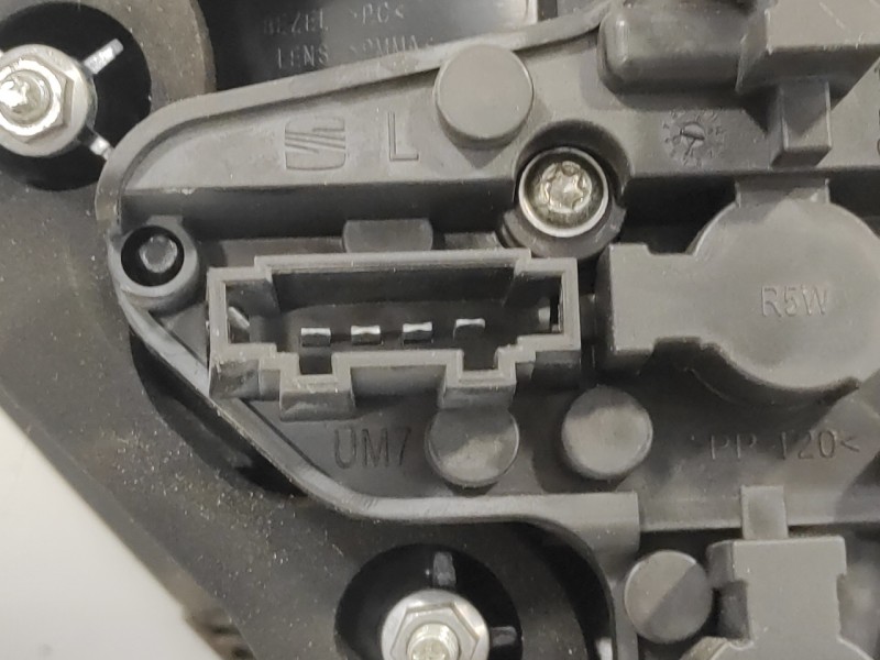 Recambio de piloto trasero izquierdo interior para seat toledo (kg3) 1.6 tdi referencia OEM IAM   