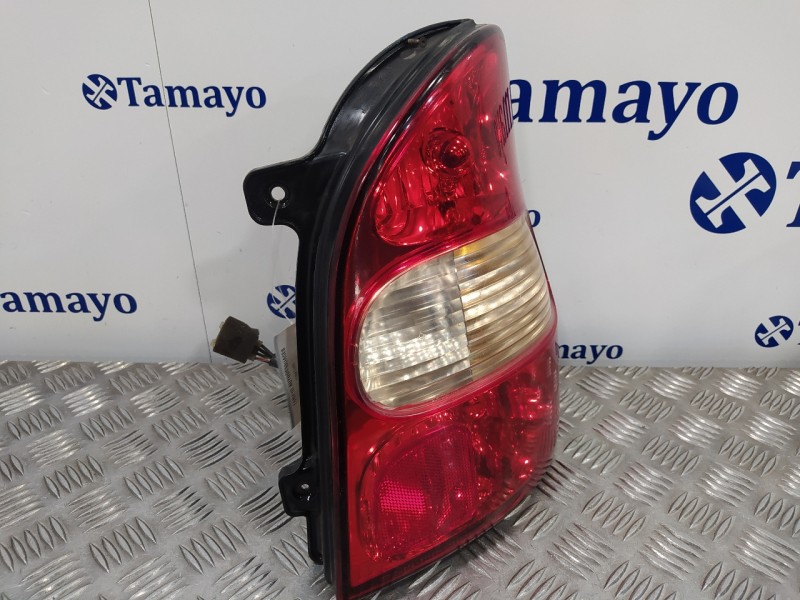 Recambio de piloto trasero derecho para kia carnival 2.9 turbodiesel cat referencia OEM IAM   