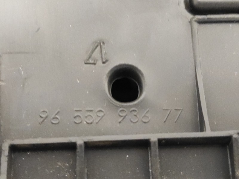 Recambio de guantera para peugeot 308 1.6 16v referencia OEM IAM 9655993677  