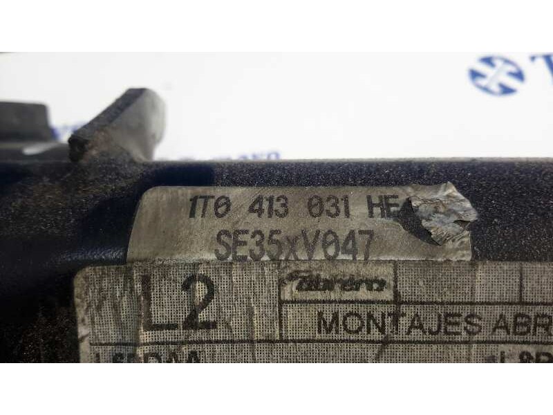 Recambio de amortiguador delantero izquierdo para seat leon (1p1) 1.9 tdi referencia OEM IAM 1T0413031HE  824904007839