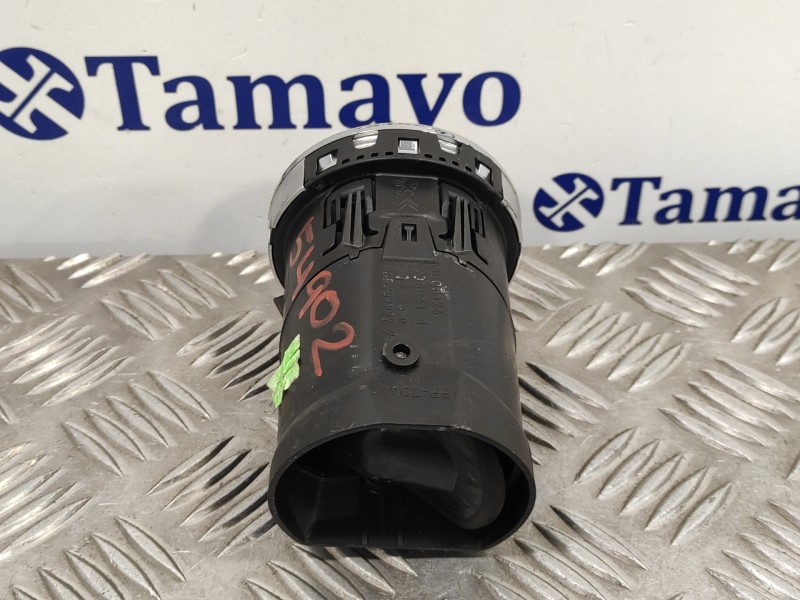 Recambio de rejilla aireadora para peugeot 308 1.6 16v referencia OEM IAM 9659879977  1005176