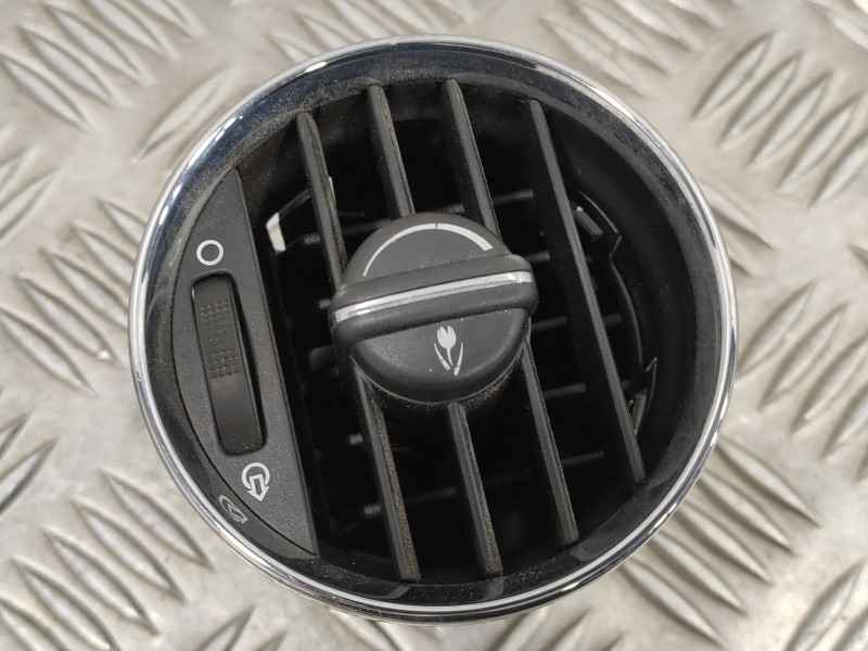 Recambio de rejilla aireadora para peugeot 308 1.6 16v referencia OEM IAM 9659879977  1005176