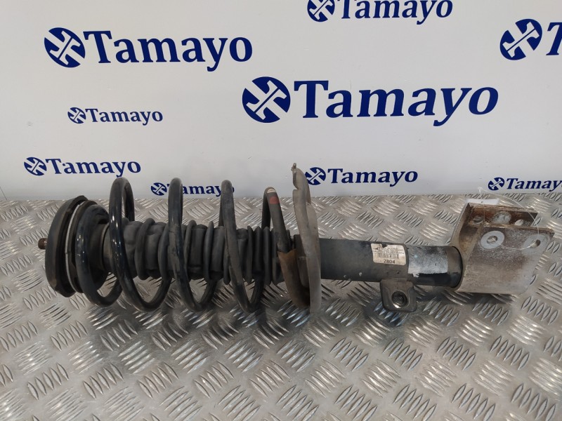 Recambio de amortiguador delantero derecho para peugeot 308 1.6 16v referencia OEM IAM 6128520R  