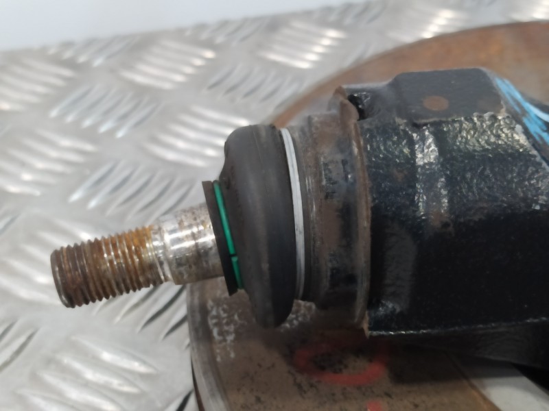 Recambio de mangueta delantera izquierda para peugeot 308 1.6 16v referencia OEM IAM   