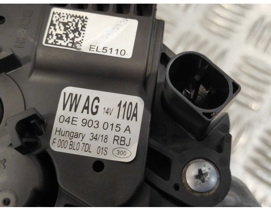 Recambio de alternador para volkswagen polo 1.0 tsi referencia OEM IAM 04E903015A  F000BL07DL