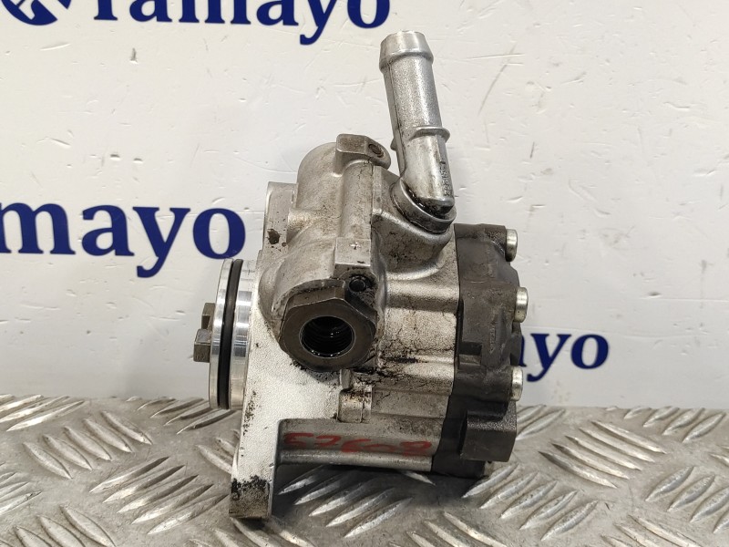 Recambio de bomba direccion para iveco daily pr einzelkabine 35 c... radstand 3750 referencia OEM IAM 504243641  