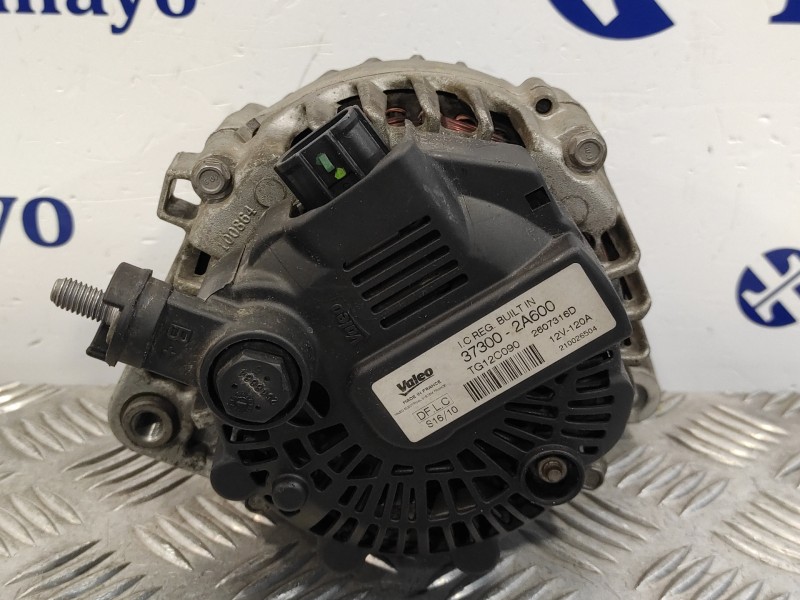 Recambio de alternador para kia cee´d 1.6 crdi cat referencia OEM IAM 373002A600 2607316D TG12C090