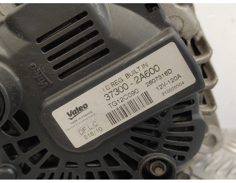 Recambio de alternador para kia cee´d 1.6 crdi cat referencia OEM IAM 373002A600 2607316D TG12C090