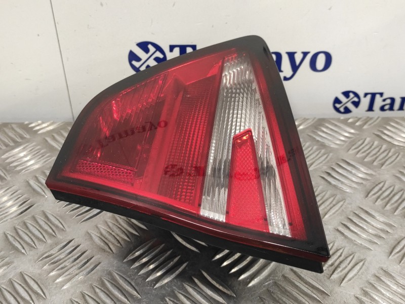 Recambio de piloto trasero derecho interior para seat toledo (kg3) 1.6 tdi referencia OEM IAM   