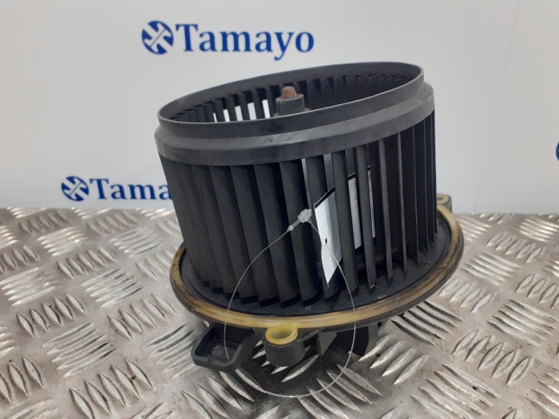 Recambio de motor calefaccion para iveco daily caja cerrada (2006 =>) 2.3 diesel cat referencia OEM IAM 5M8626100  