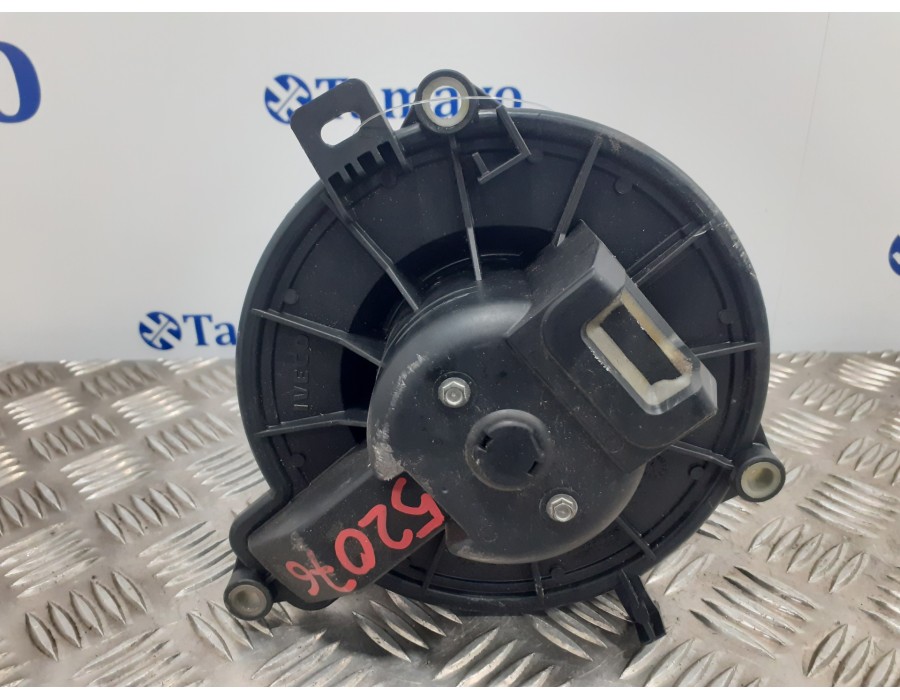 Recambio de motor calefaccion para iveco daily caja cerrada (2006 =>) 2.3 diesel cat referencia OEM IAM 5M8626100  