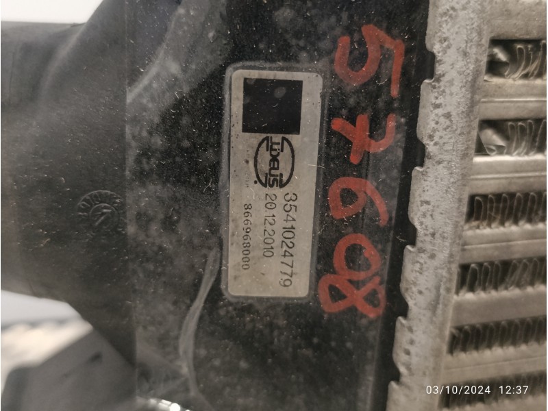 Recambio de intercooler para iveco daily pr einzelkabine 35 c... radstand 3750 referencia OEM IAM 866968000  