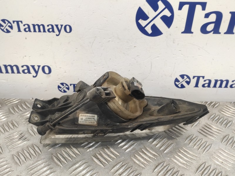 Recambio de faro antiniebla derecho para opel insignia sports tourer referencia OEM IAM 13226829  