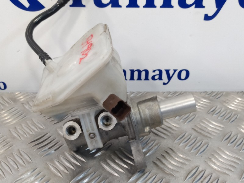 Recambio de bomba freno para peugeot 308 1.6 16v referencia OEM IAM 020425424  0204051007
