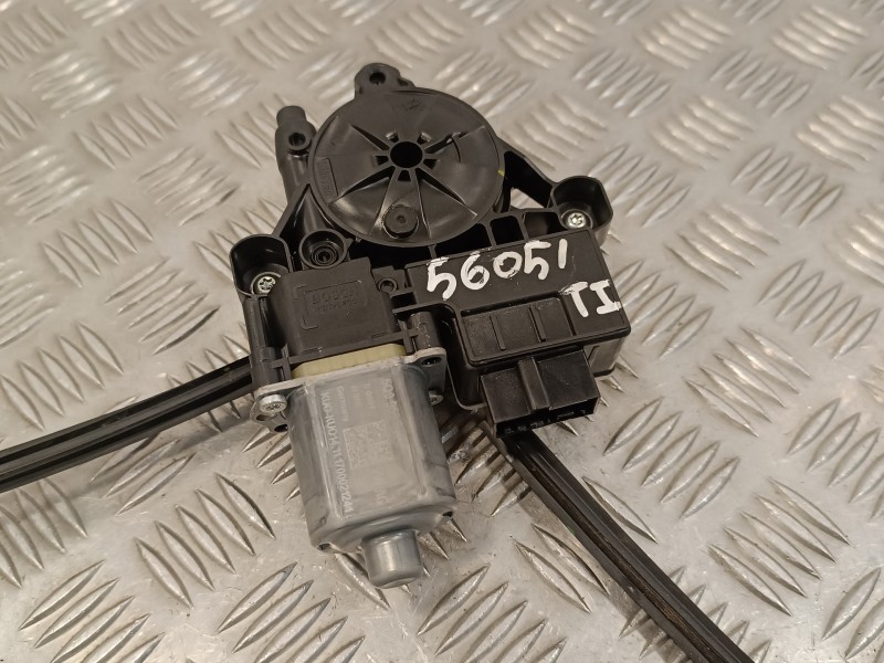 Recambio de elevalunas trasero izquierdo para seat ateca (kh7) 1.6 tdi referencia OEM IAM 5Q0959811E 575839461A 0130822725