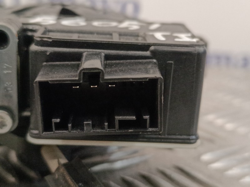 Recambio de elevalunas trasero izquierdo para seat ateca (kh7) 1.6 tdi referencia OEM IAM 5Q0959811E 575839461A 0130822725