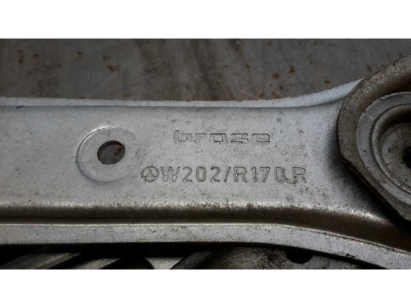 Recambio de elevalunas delantero derecho para mercedes-benz clase c (w202) berlina referencia OEM IAM 119377XXX  0130821670