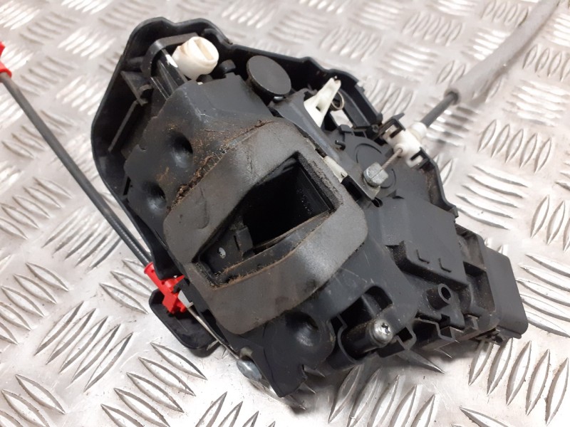 Recambio de cerradura puerta trasera izquierda para ford mondeo ber. (ca2) referencia OEM IAM 6M2AR26413BC  