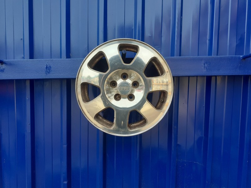 Recambio de llanta para audi a3 (8l) 1.6 referencia OEM IAM 8L0601025M  