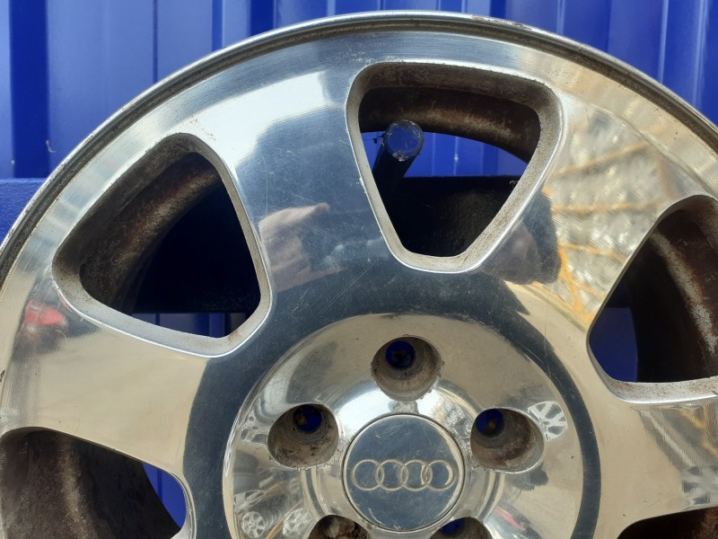 Recambio de llanta para audi a3 (8l) 1.6 referencia OEM IAM 8L0601025M  