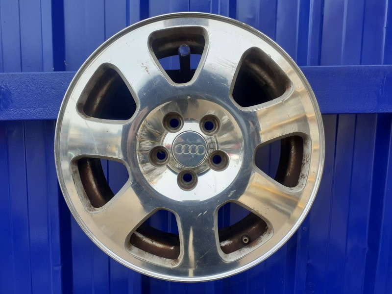 Recambio de llanta para audi a3 (8l) 1.6 referencia OEM IAM 8L0601025M  