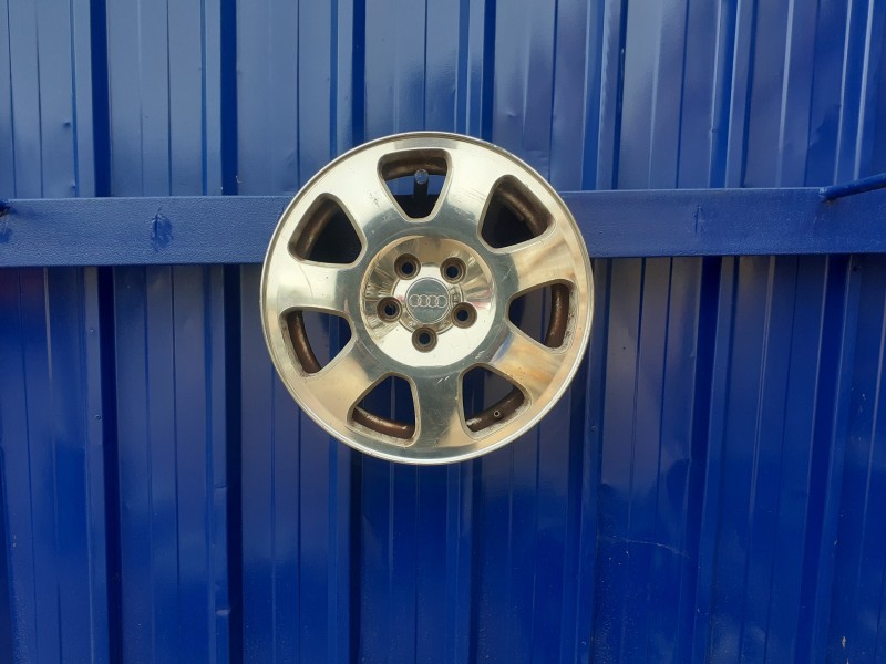 Recambio de llanta para audi a3 (8l) 1.6 referencia OEM IAM 8L0601025M  