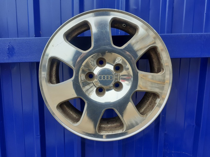 Recambio de llanta para audi a3 (8l) 1.6 referencia OEM IAM 8L0601025M  