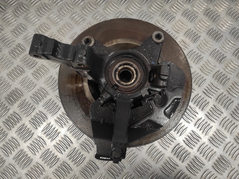 Recambio de mangueta delantera izquierda para peugeot expert furgon referencia OEM IAM   