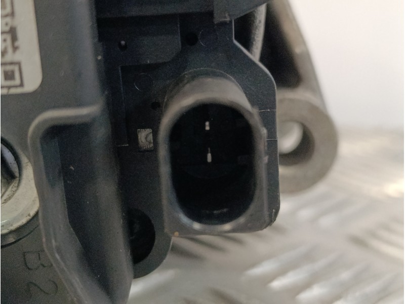 Recambio de alternador para smart fortwo coupe 0.8 cdi referencia OEM IAM   