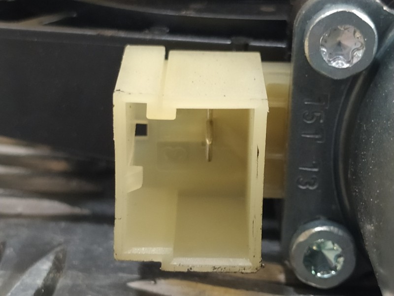 Recambio de elevalunas delantero izquierdo para seat leon sc (5f5) 2.0 tdi referencia OEM IAM 0130822717 5Q0959801B S850202099