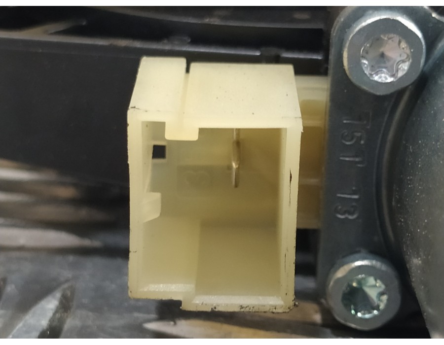 Recambio de elevalunas delantero izquierdo para seat leon sc (5f5) 2.0 tdi referencia OEM IAM 0130822717 5Q0959801B S850202099