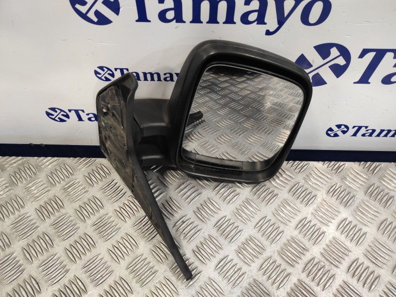 Recambio de retrovisor derecho para volkswagen t4 bus (mod. 1991) caravelle referencia OEM IAM   