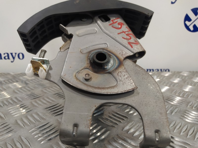 Recambio de palanca freno de mano para ssangyong tivoli premium 4x2 referencia OEM IAM   