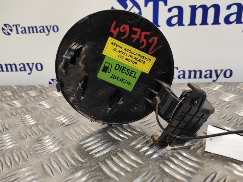 Recambio de tapa exterior combustible para ssangyong tivoli premium 4x2 referencia OEM IAM   