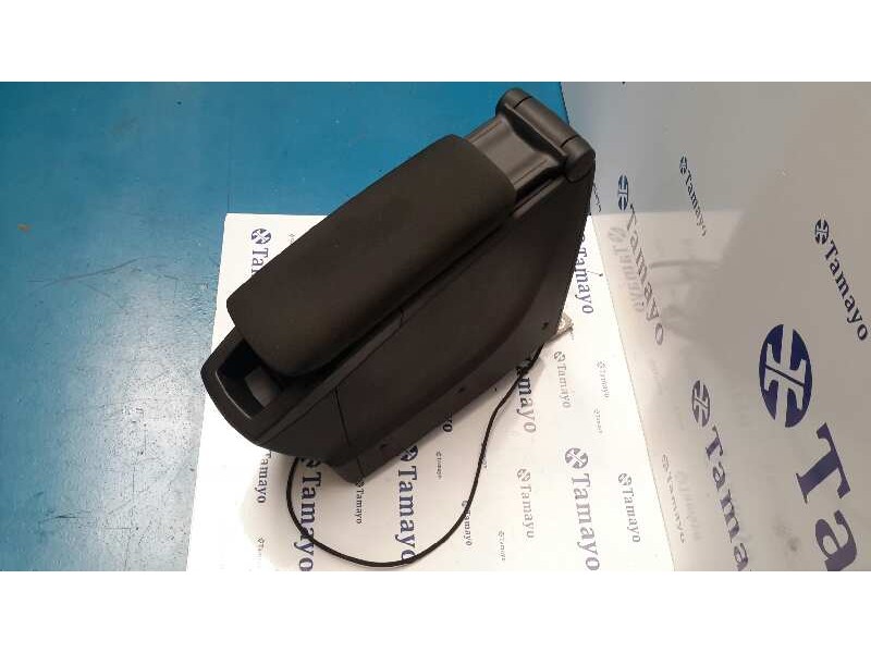 Recambio de apoyabrazos central para honda civic berlina 5 (fk) referencia OEM IAM   