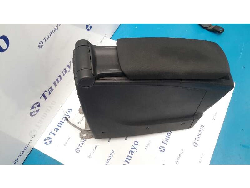 Recambio de apoyabrazos central para honda civic berlina 5 (fk) referencia OEM IAM   