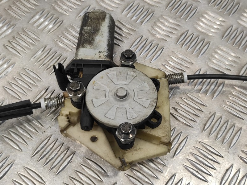 Recambio de elevalunas delantero derecho para volvo v40 familiar 1.8 16v cat referencia OEM IAM 113136101  MMR511133