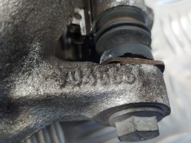 Recambio de pinza freno delantera derecha para peugeot 308 1.6 16v referencia OEM IAM Y04566  Y04425