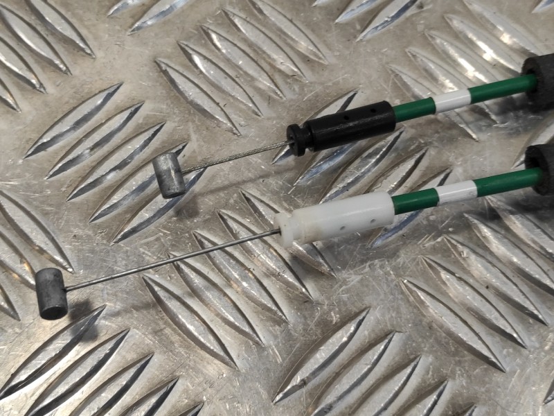 Recambio de cerradura puerta trasera derecha para ssangyong tivoli premium 4x2 referencia OEM IAM 7132035001  X100RR